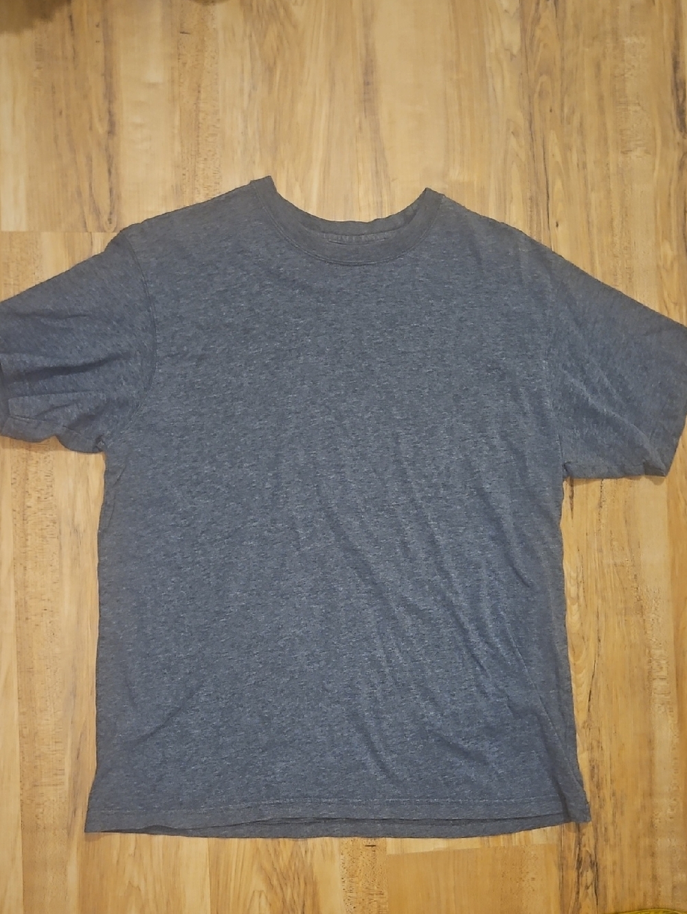 GAP Men's Short Sleeve Crew T-Shirt in Heather Blue
